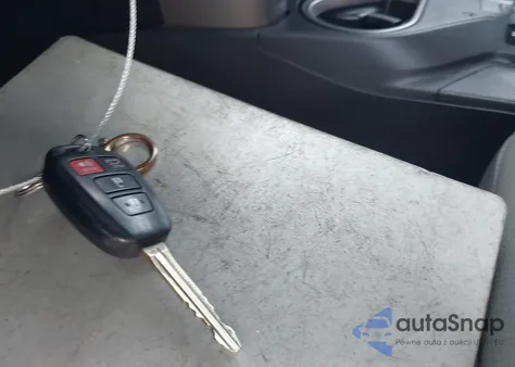 2016 Toyota Rav4 Xle z USA, uszkodzony, nr VIN 2T3WFREV0GW289999